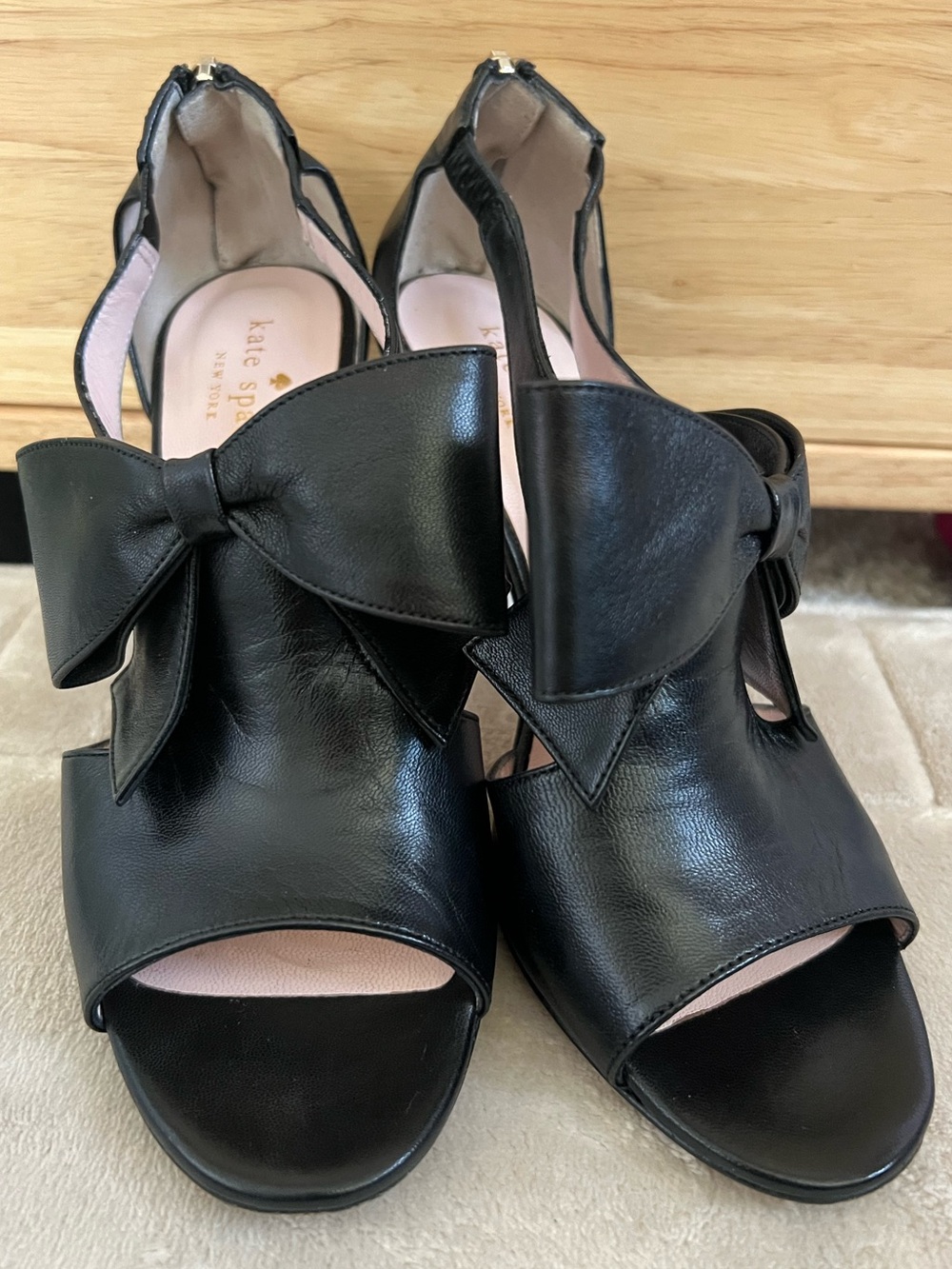 Kate Spade Black Leather Bow peep-toe slingback sandals - 6.5 B US